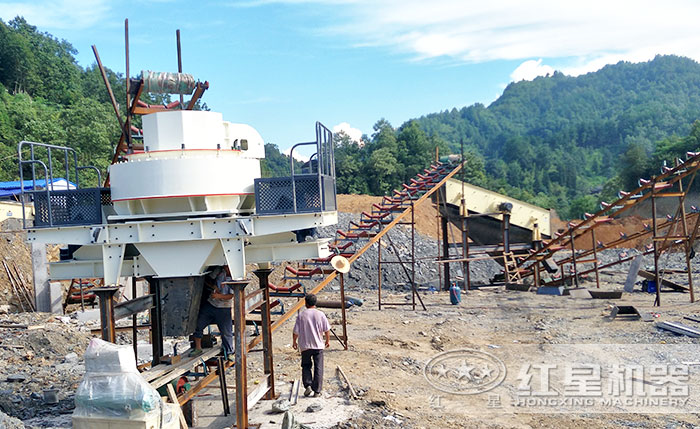 時(shí)產(chǎn)50-60噸建筑垃圾沖擊式破碎機(jī)哪里便宜？河南廠家有推薦嗎？