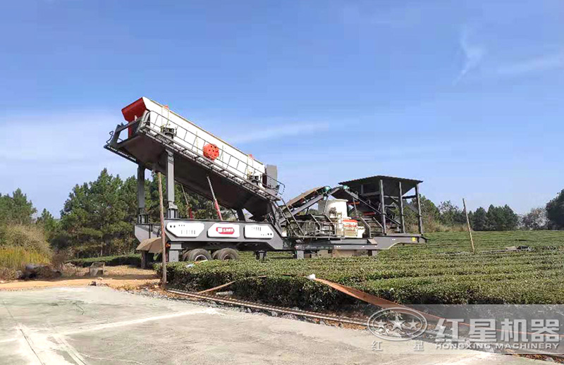 流動碎沙機(jī)作業(yè)現(xiàn)場