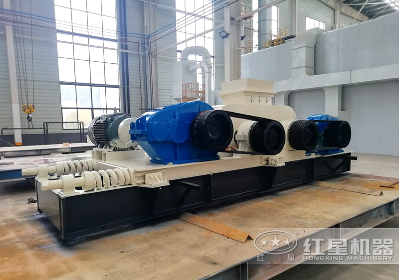 鵝卵石制成沙子用對輥制沙機還是沖擊制砂機，哪個好用